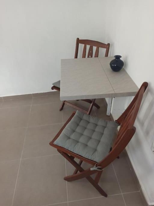 Δίκλινο Δωμάτιο Δονούσα Με Εξαιρετικό Μπαλκόνι מראה חיצוני תמונה
